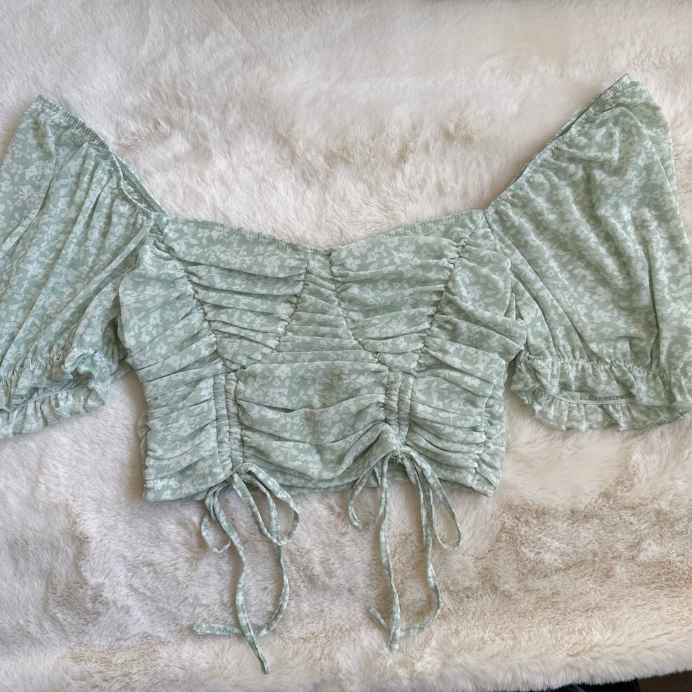 Le Lis Mint Floral Puff Sleeve Crop Top